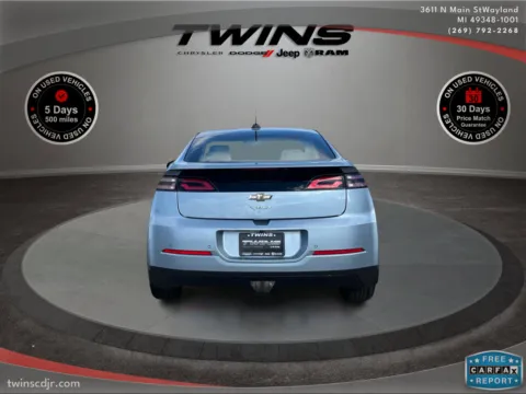 More photos of 2015 Chevrolet Volt STD at Twins Chrysler Dodge Jeep Ram, MI