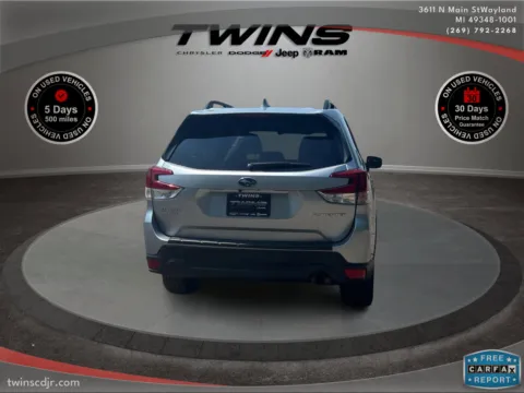More photos of 2020 Subaru Forester Premium at Twins Chrysler Dodge Jeep Ram, MI
