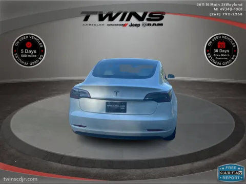 More photos of 2020 Tesla Model 3 Standard Range at Twins Chrysler Dodge Jeep Ram, MI