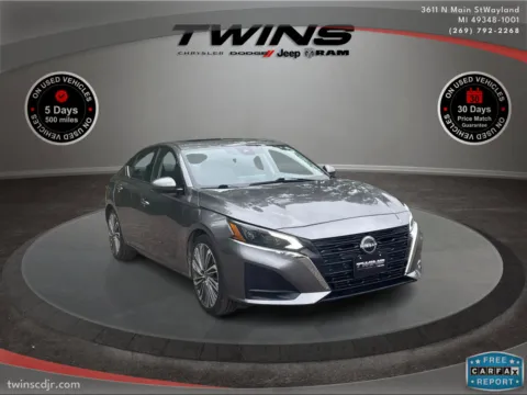 Gray 2023 Nissan Altima 2.5 SL for sale in Wayland, MI