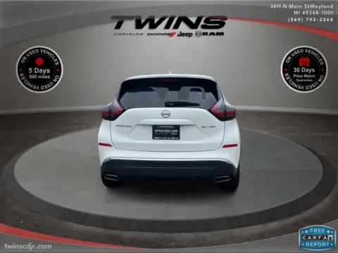 More photos of 2023 Nissan Murano SL at Twins Chrysler Dodge Jeep Ram, MI