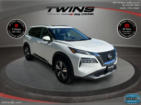 White 2023 Nissan Rogue SL for sale in Wayland, MI