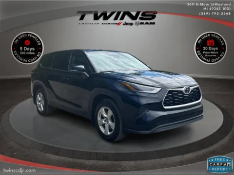Black 2021 Toyota Highlander L for sale in Wayland, MI
