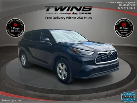 Black 2021 Toyota Highlander L for sale in Wayland, MI