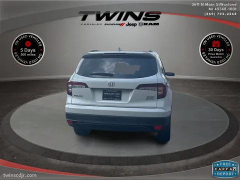 More photos of 2022 Honda Pilot Sport at Twins Chrysler Dodge Jeep Ram, MI
