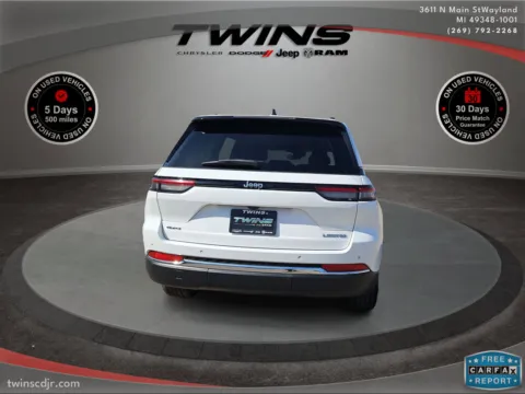 More photos of 2023 Jeep Grand Cherokee Limited at Twins Chrysler Dodge Jeep Ram, MI