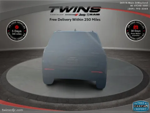 More photos of 2025 Jeep Grand Cherokee Limited at Twins Chrysler Dodge Jeep Ram, MI