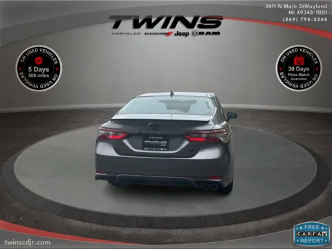 More photos of 2022 Toyota Camry SE at Twins Chrysler Dodge Jeep Ram, MI