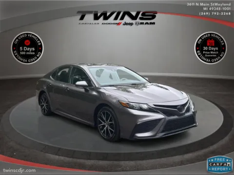 Gray 2022 Toyota Camry SE for sale in Wayland, MI