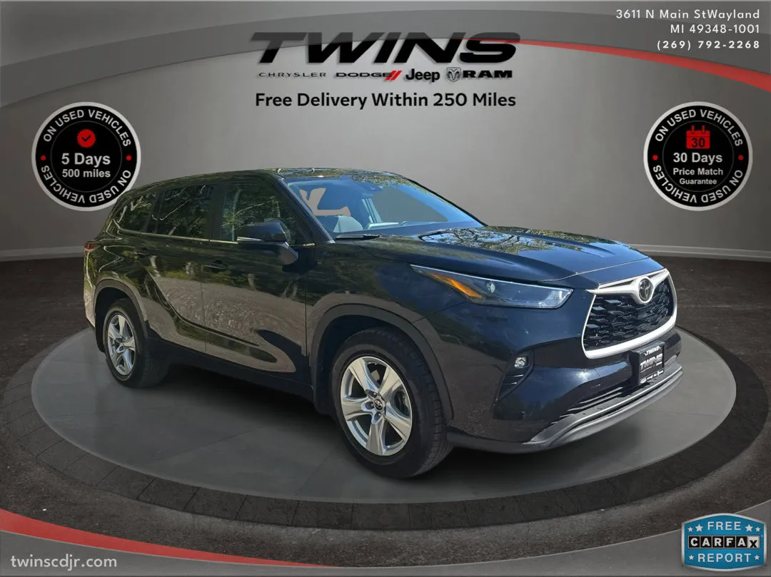 Black 2024 Toyota Highlander LE for sale in Wayland, MI