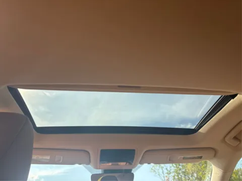 More photos of 2022 Lexus RX 450h at Twins Chrysler Dodge Jeep Ram, MI