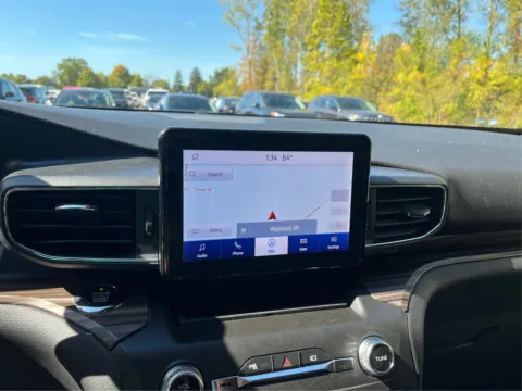 More photos of 2020 Ford Explorer Limited at Twins Chrysler Dodge Jeep Ram, MI