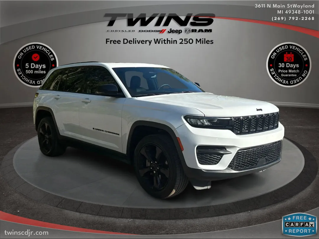 White 2023 Jeep Grand Cherokee Altitude for sale in Wayland, MI