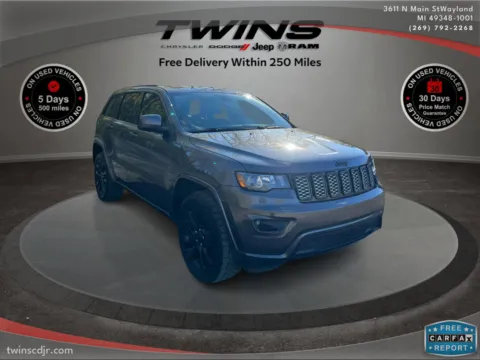 Gray 2017 Jeep Grand Cherokee Altitude for sale in Wayland, MI