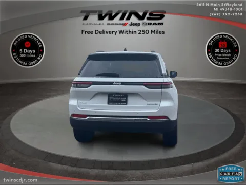 More photos of 2025 Jeep Grand Cherokee Limited at Twins Chrysler Dodge Jeep Ram, MI