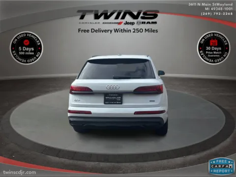 More photos of 2022 Audi Q7 Prestige at Twins Chrysler Dodge Jeep Ram, MI