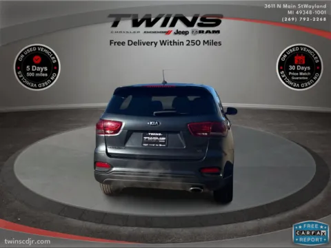 More photos of 2020 Kia Sorento LX V6 at Twins Chrysler Dodge Jeep Ram, MI