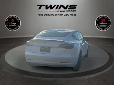 More photos of 2020 Tesla Model 3 Performance at Twins Chrysler Dodge Jeep Ram, MI