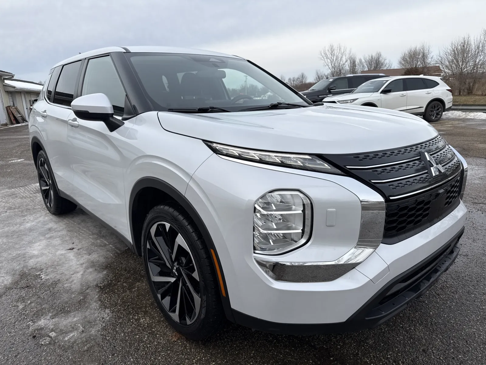 2022 Mitsubishi Outlander ES for sale in Wayland, MI