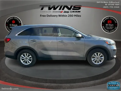 Photos of 2020 Kia Sorento LX for sale in Wayland, MI at Twins Chrysler Dodge Jeep Ram