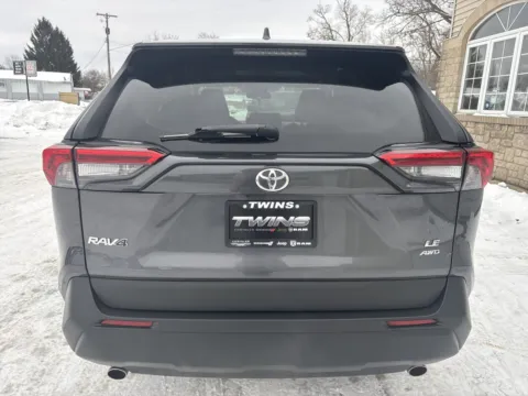 More photos of 2022 Toyota RAV4 LE at Twins Chrysler Dodge Jeep Ram, MI