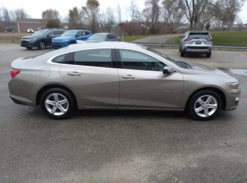 Gray 2023 Chevrolet Malibu LT for sale in Wayland, MI