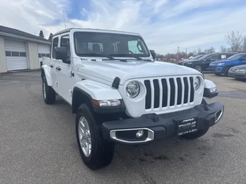 White 2023 Jeep Gladiator Sport S for sale in Wayland, MI