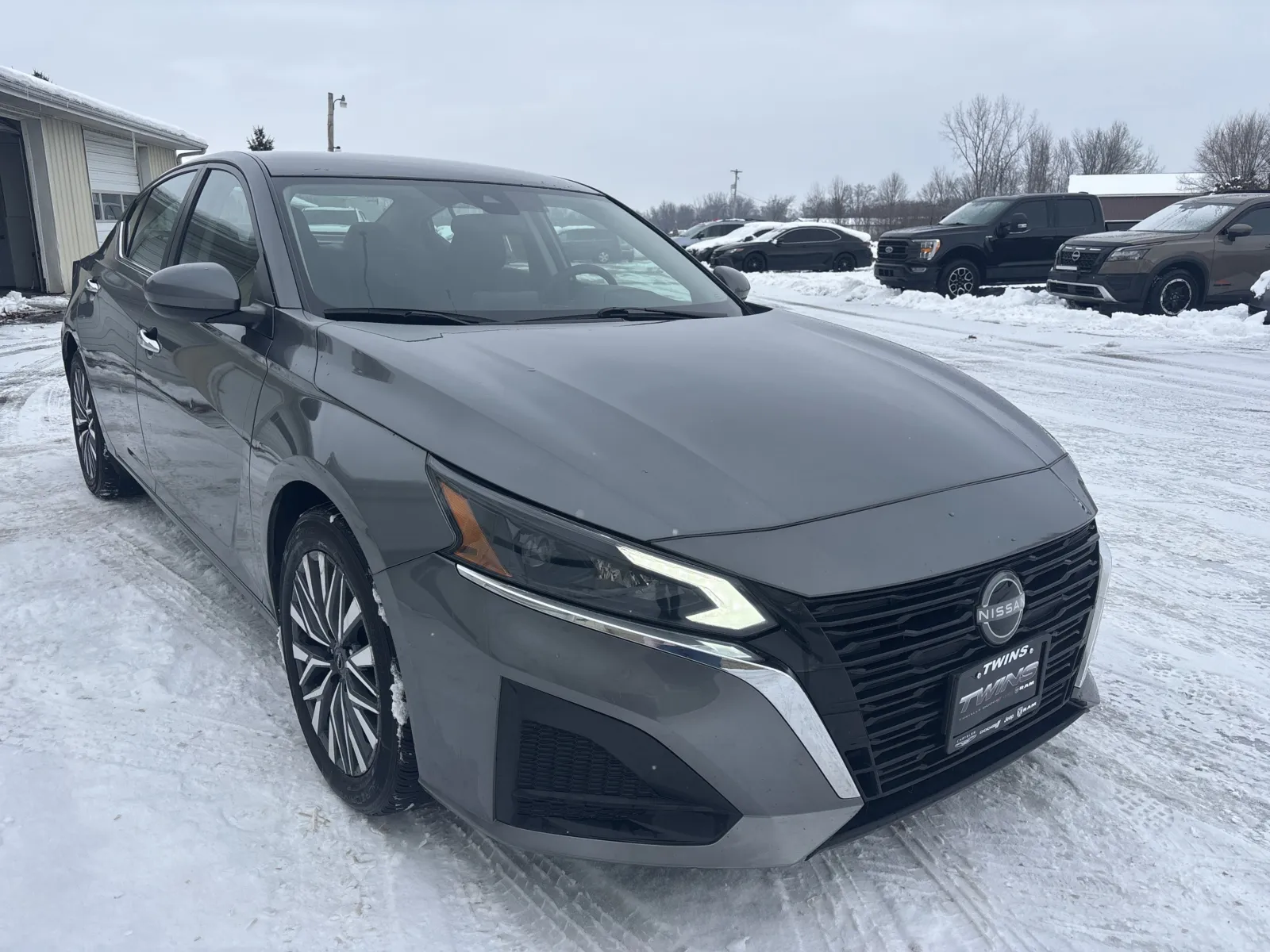 Gray 2023 Nissan Altima 2.5 SV for sale in Wayland, MI