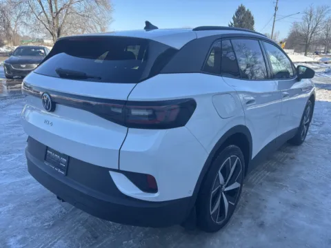 More photos of 2023 Volkswagen ID.4 Pro S at Twins Chrysler Dodge Jeep Ram, MI