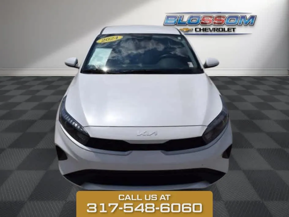 White 2024 Kia Forte LXS for sale in Indianapolis, IN