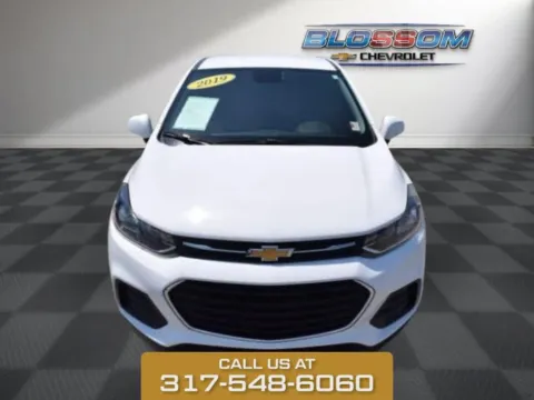 White 2019 Chevrolet Trax LS for sale in Indianapolis, IN