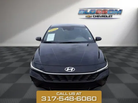 Black 2024 Hyundai Elantra SEL for sale in Indianapolis, IN