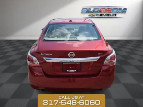 More photos of 2015 Nissan Altima 2.5 SV at Quality Used Vehicles, IN