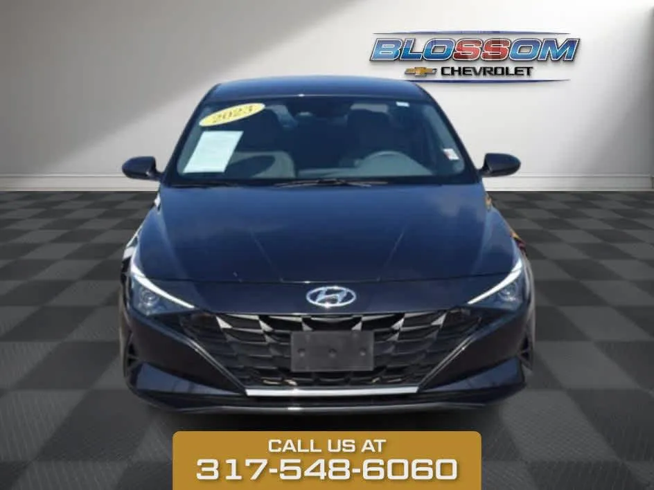 Gray 2023 Hyundai Elantra SEL for sale in Indianapolis, IN