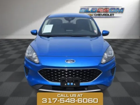 Blue 2020 Ford Escape SE for sale in Indianapolis, IN