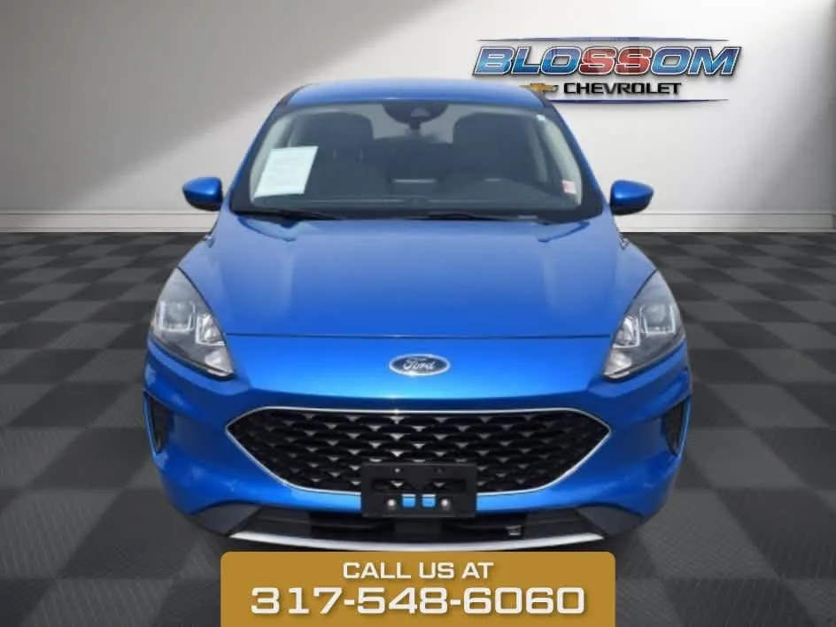 Blue 2020 Ford Escape SE for sale in Indianapolis, IN