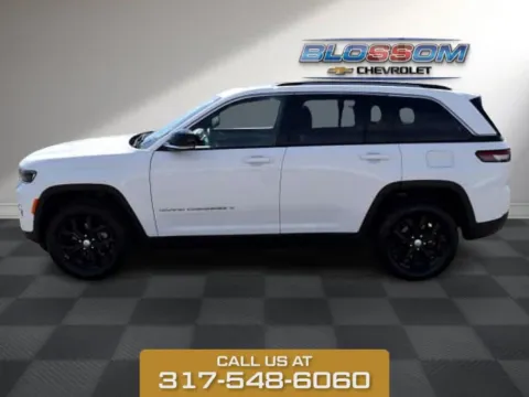 Another view of 2023 Jeep Grand Cherokee Limited for sale in Indianapolis, IN at Quality Used Vehicles