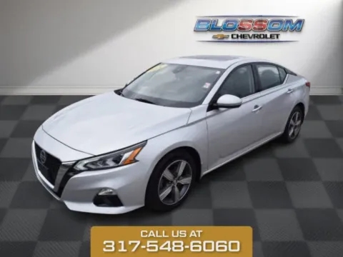 Photos of 2020 Nissan Altima 2.5 SL for sale in Indianapolis, IN at Quality Used Vehicles