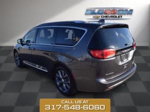 More photos of 2019 Chrysler Pacifica Limited at Quality Used Vehicles, IN