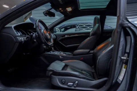 More photos of 2013 Audi RS 5 4.2 at Foreign Auto Connect, IN