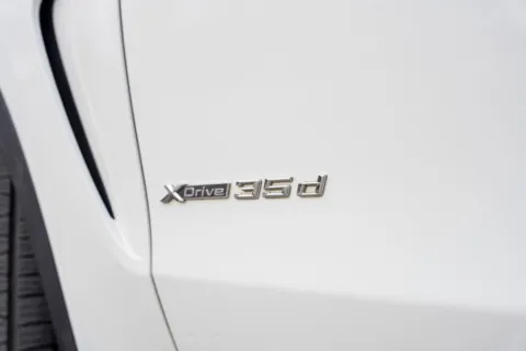 More photos of 2018 BMW X5 xDrive35d at Foreign Auto Connect, IN