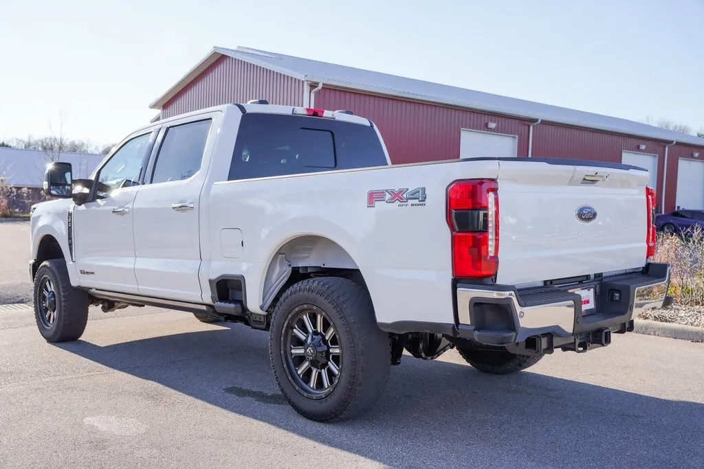 2023 Ford F-350 photo 4