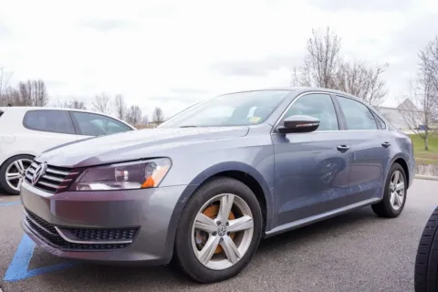 Photos of 2012 Volkswagen Passat 2.5 SE for sale in Bloomington, IN at Foreign Auto Connect