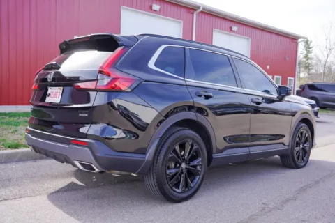 More photos of 2024 Honda CR-V Hybrid Sport Touring at Foreign Auto Connect, IN