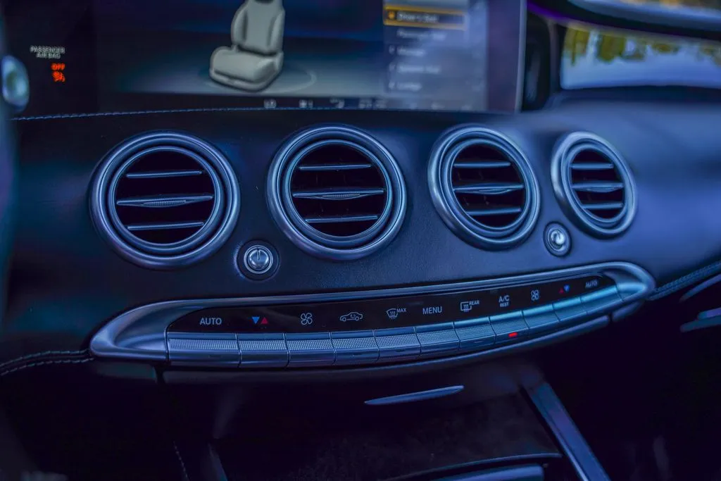 2018 Mercedes-Benz S-Class AMG S 63 - Photo 29