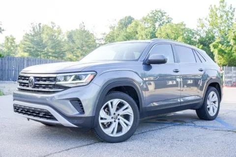 Photos of 2021 Volkswagen Atlas Cross Sport 2.0T SEL for sale in Bloomington, IN at Foreign Auto Connect