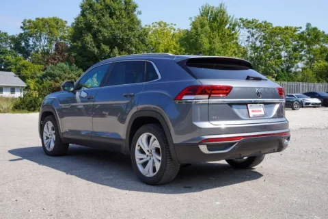 More photos of 2021 Volkswagen Atlas Cross Sport 2.0T SEL at Foreign Auto Connect, IN