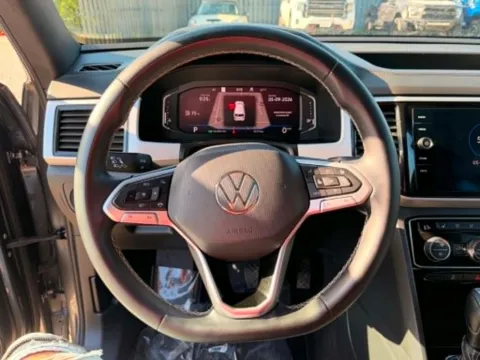 More photos of 2021 Volkswagen Atlas Cross Sport 2.0T SEL at Foreign Auto Connect, IN