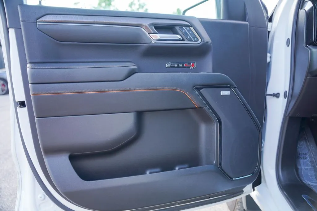 2024 GMC Sierra 1500 AT4 - Photo 14