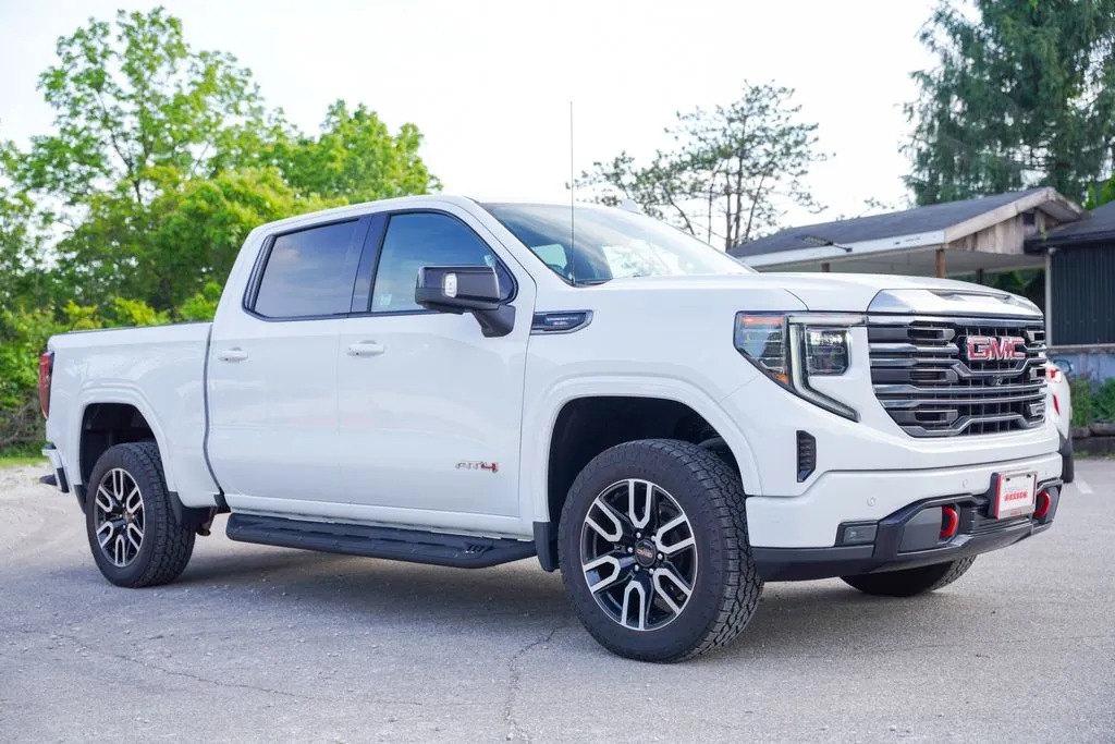 2024 GMC Sierra 1500 AT4 - Photo 11